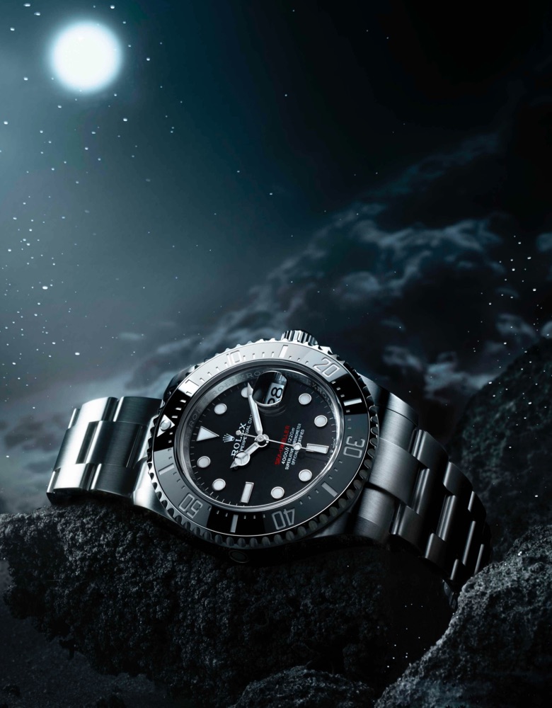 rolex-seadweller-m126600-0002_1710jva_002_re_portrait