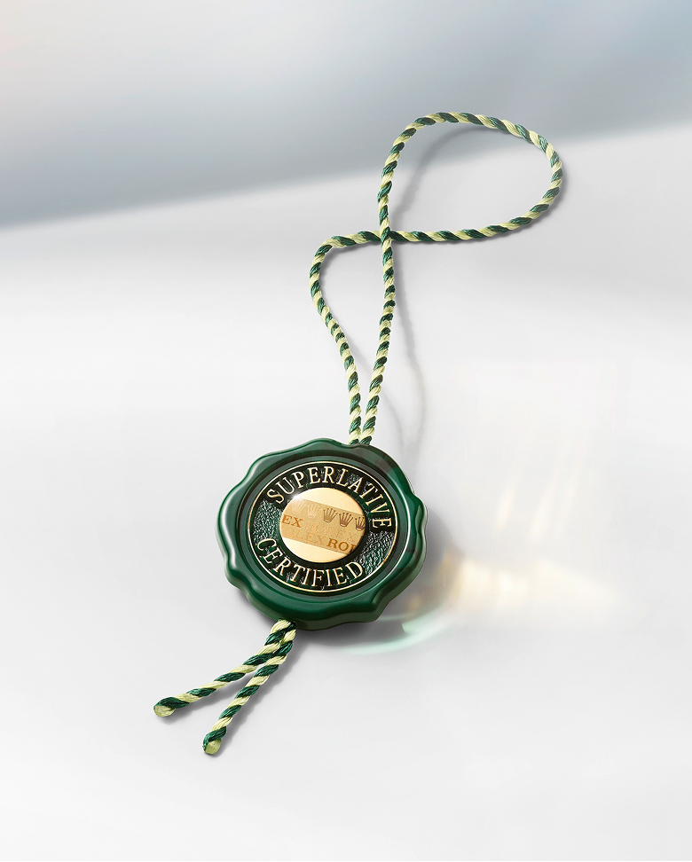 rolex-watches-superlative-chronometer-certification_sceau_lumiere_lancia-portrait